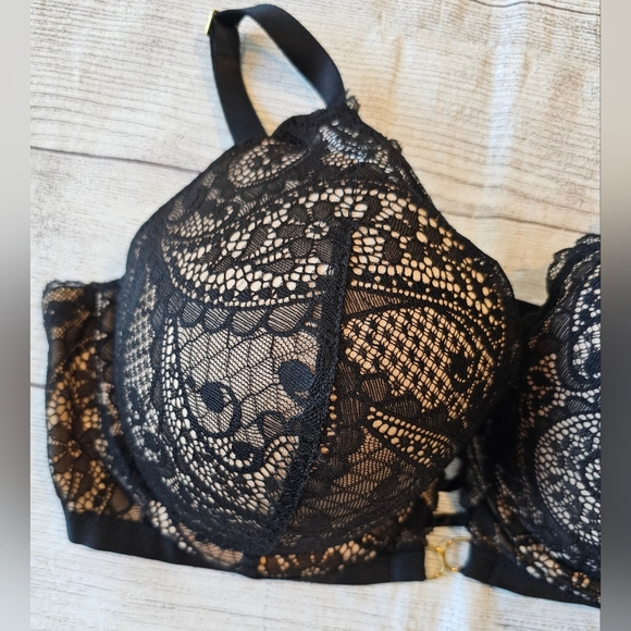 Aerie Size 40D Black Plunge Padded Push Up Bra Floral Lace Overlay Underwire NWT - Picture 2 of 8